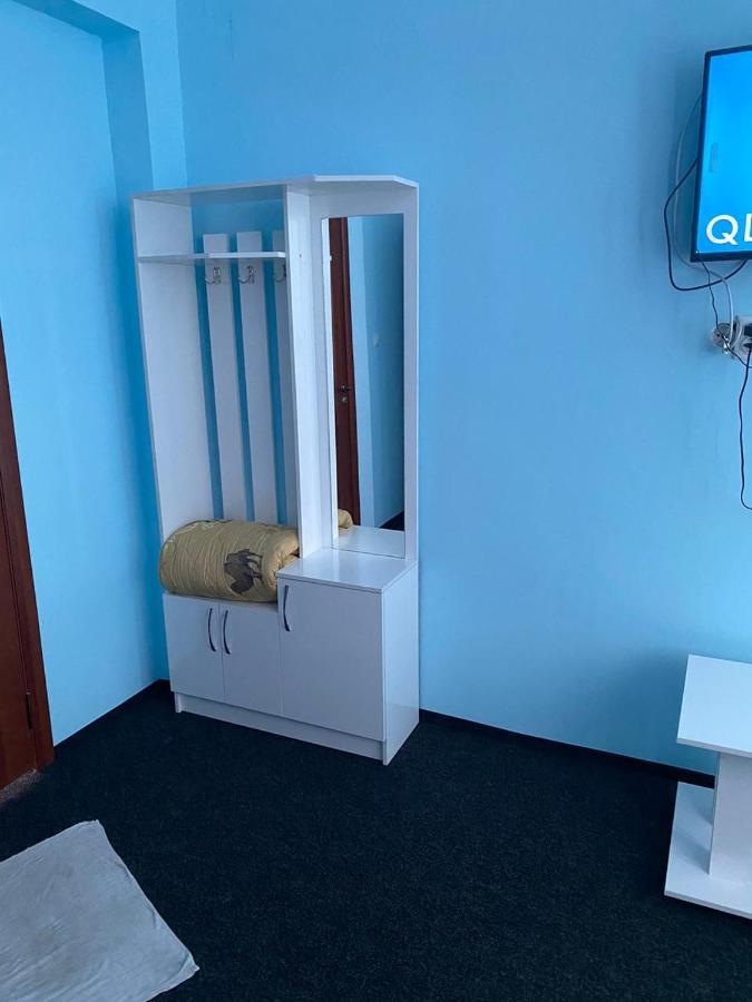 Пана Hotel Almati Kültér fotó