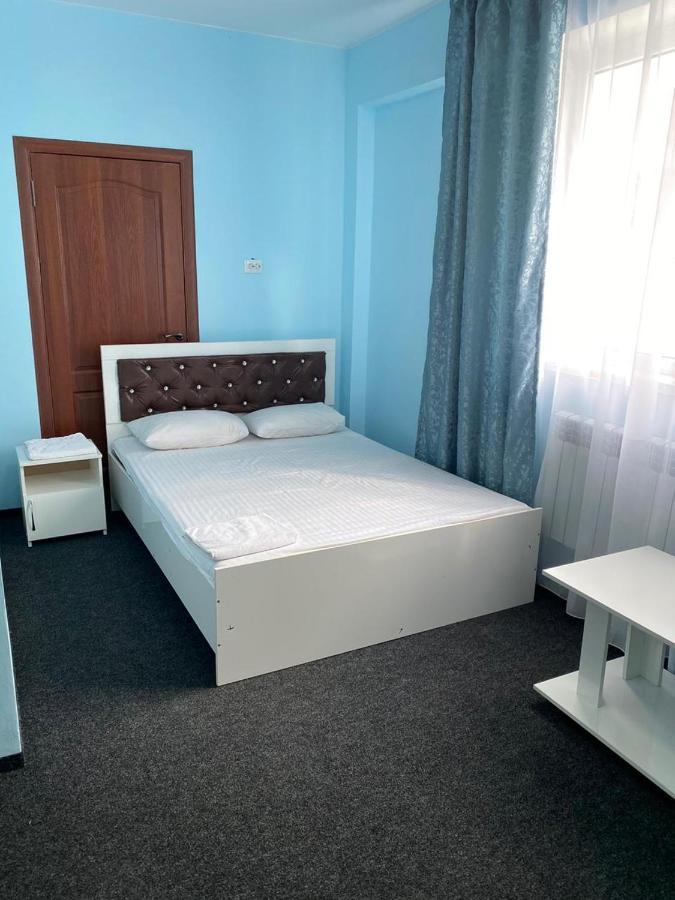 Пана Hotel Almati Kültér fotó