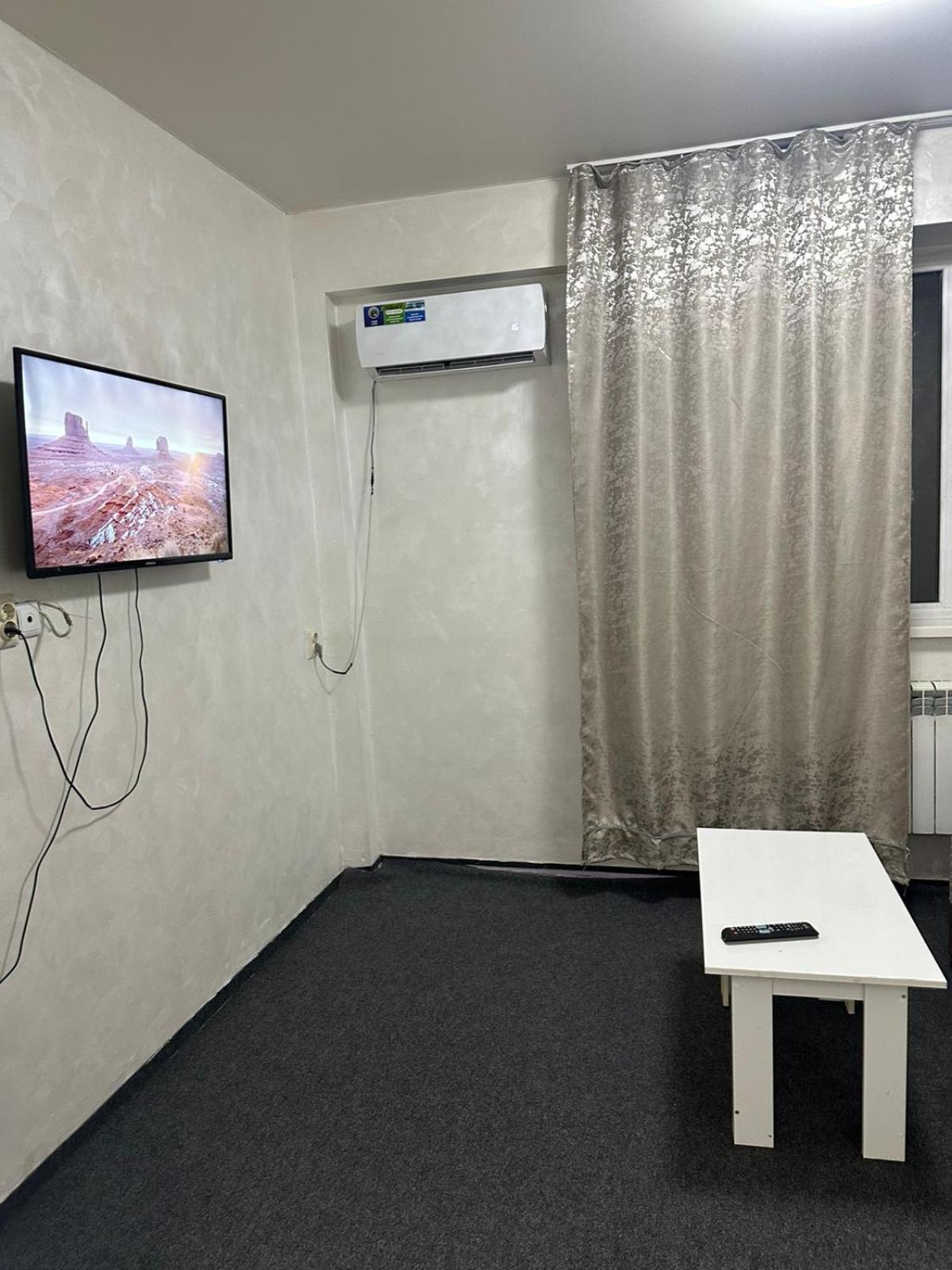 Пана Hotel Almati Kültér fotó